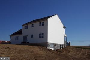 152 South Colebrook Road, Unit 4 Manheim, PA 17545 - Photo 4 of 10