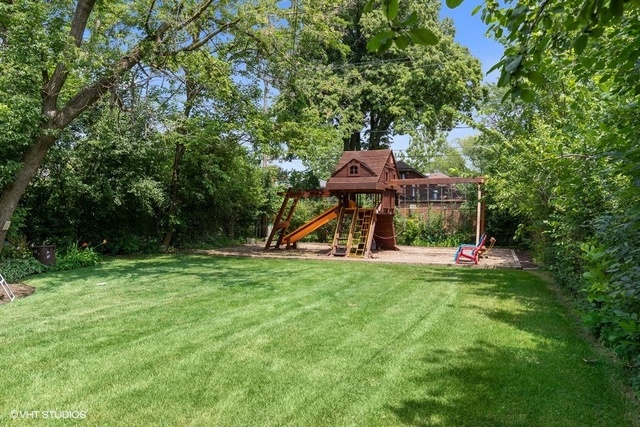 339 Bartram Road Riverside, IL 60546 - Photo 18 of 21