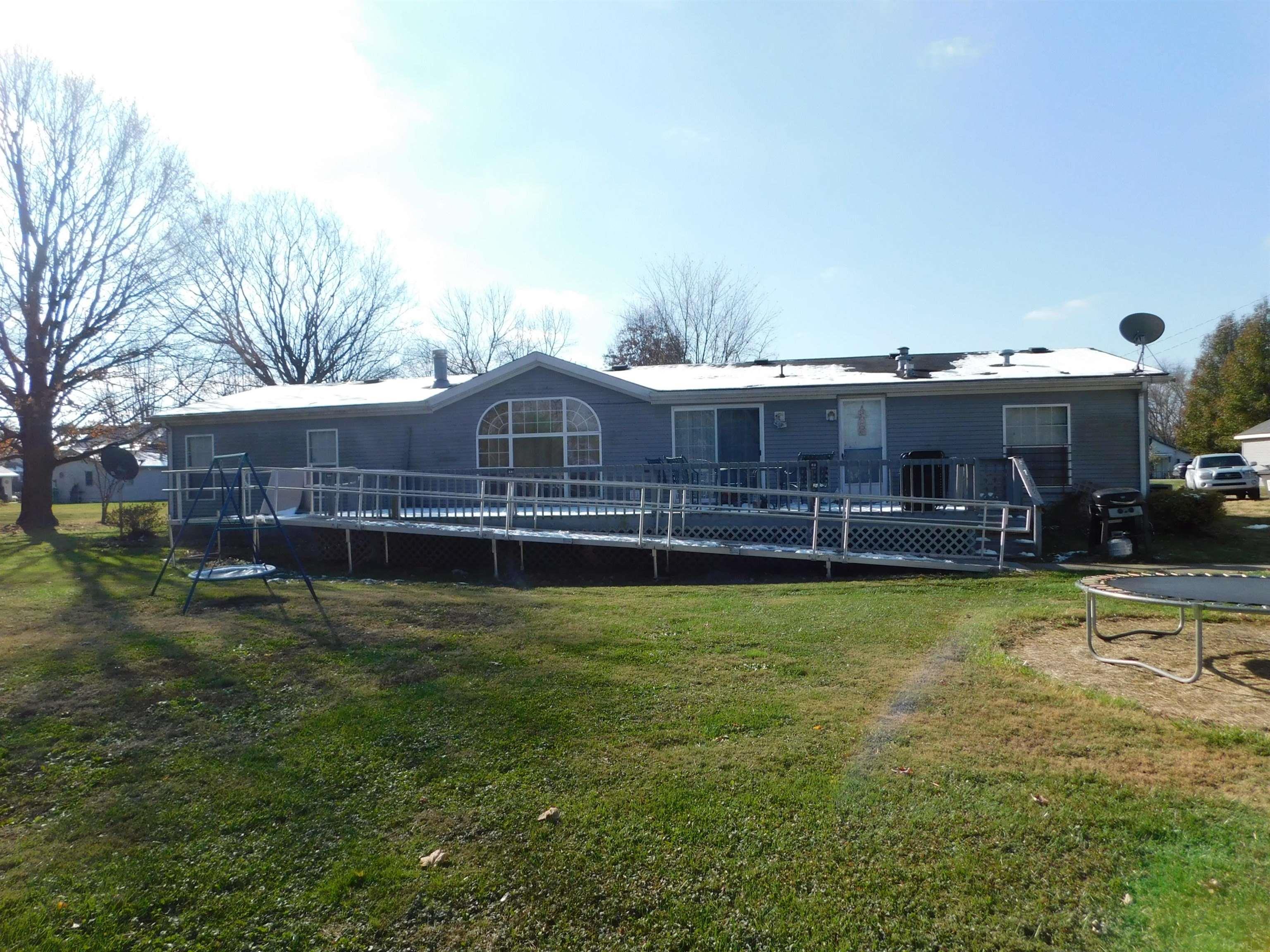 4202 East Canton Road Salem, IN 47167 - Photo 4 of 32 Gallery Image 4