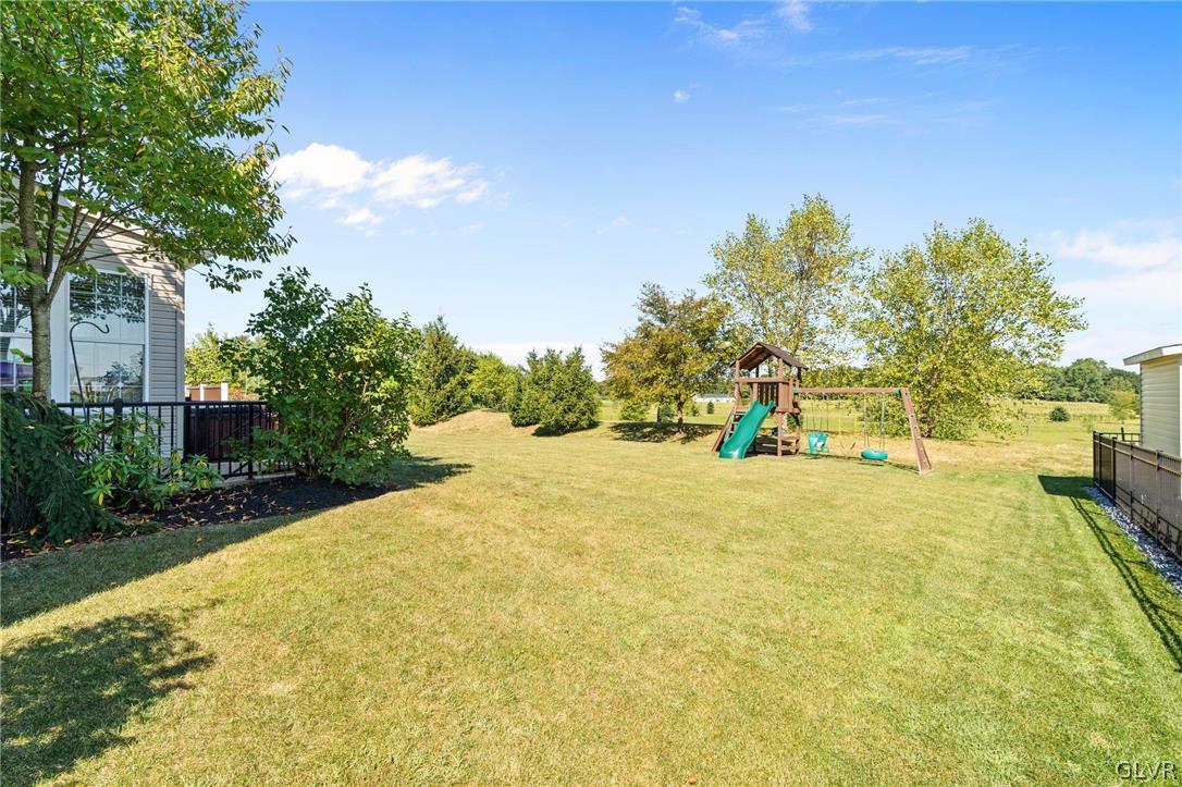 8971 Pathfinder Road Breinigsville, PA 18031 - Photo 15 of 49 Gallery Image 15