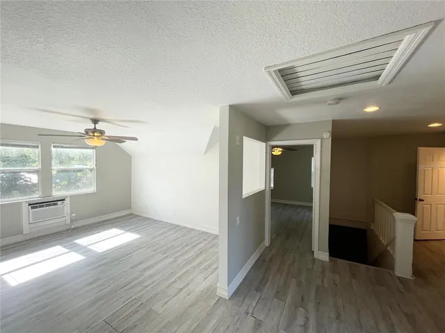 $1,600 | 2004 2nd Avenue East, Unit 3, Bradenton, FL 34208