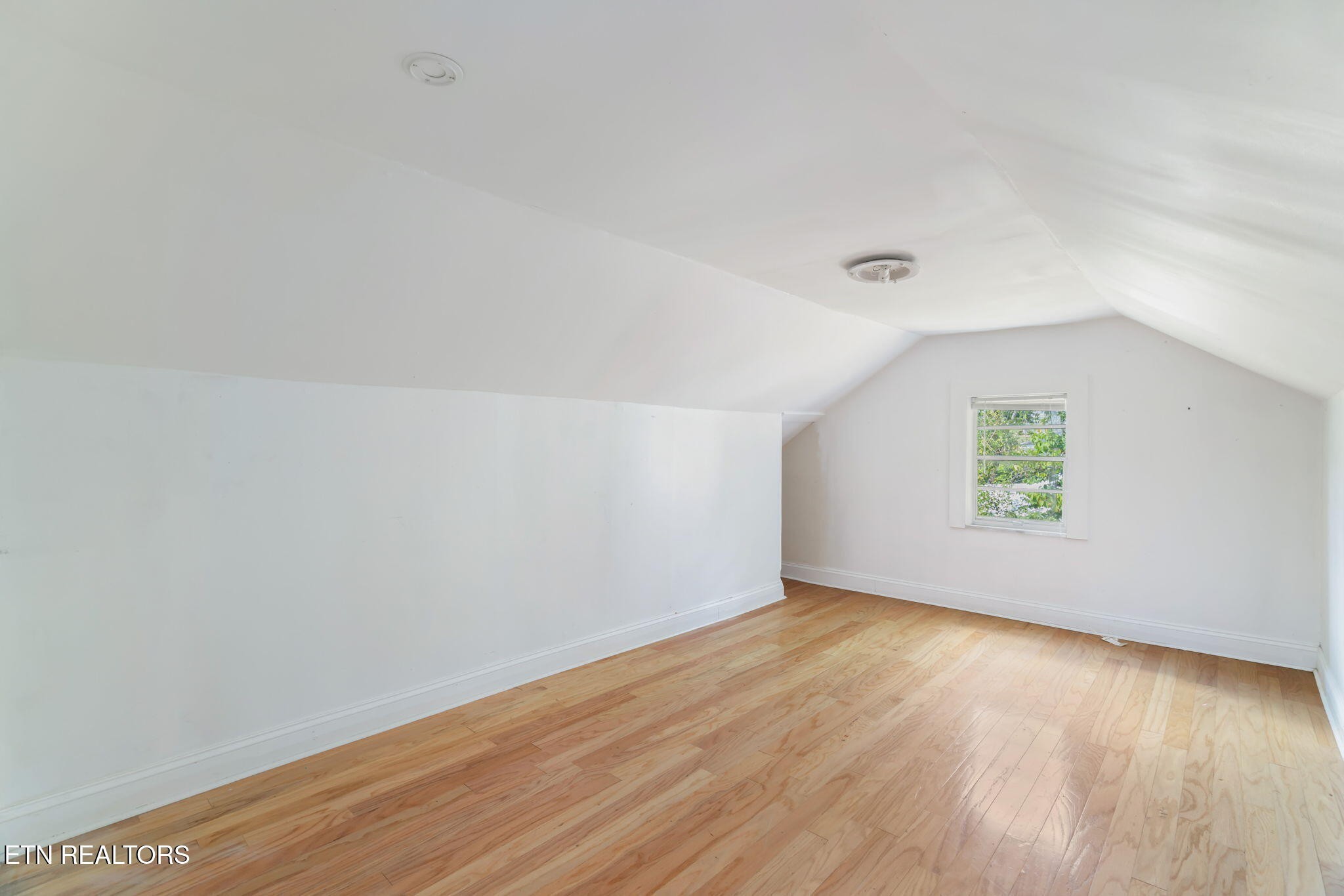 1516 Spring Hill Road Knoxville, TN 37914 - Photo 23 of 32 Gallery Image 23