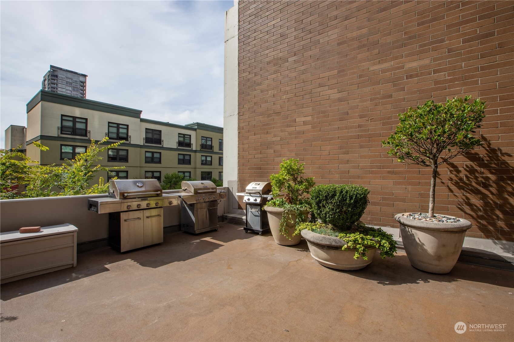 2100 3rd Avenue, Unit 402 Seattle, WA 98121 - Photo 39 of 40