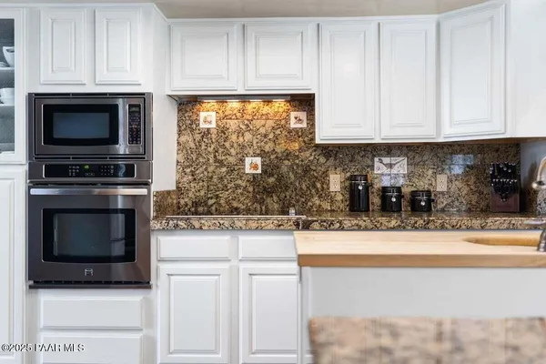 $985,000 | 1289 Manzanita Hill Road, Prescott, AZ 86303