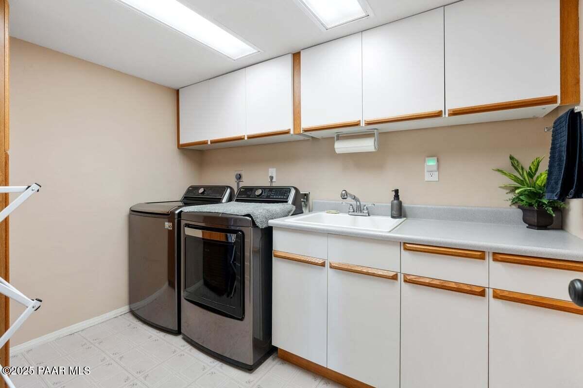 1289 Manzanita Hill Road Prescott, AZ 86303 - Photo 39 of 61 Laundry Room