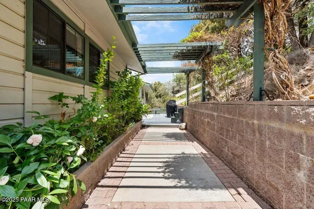 $999,500 | 1289 Manzanita Hill Road, Prescott, AZ 86303