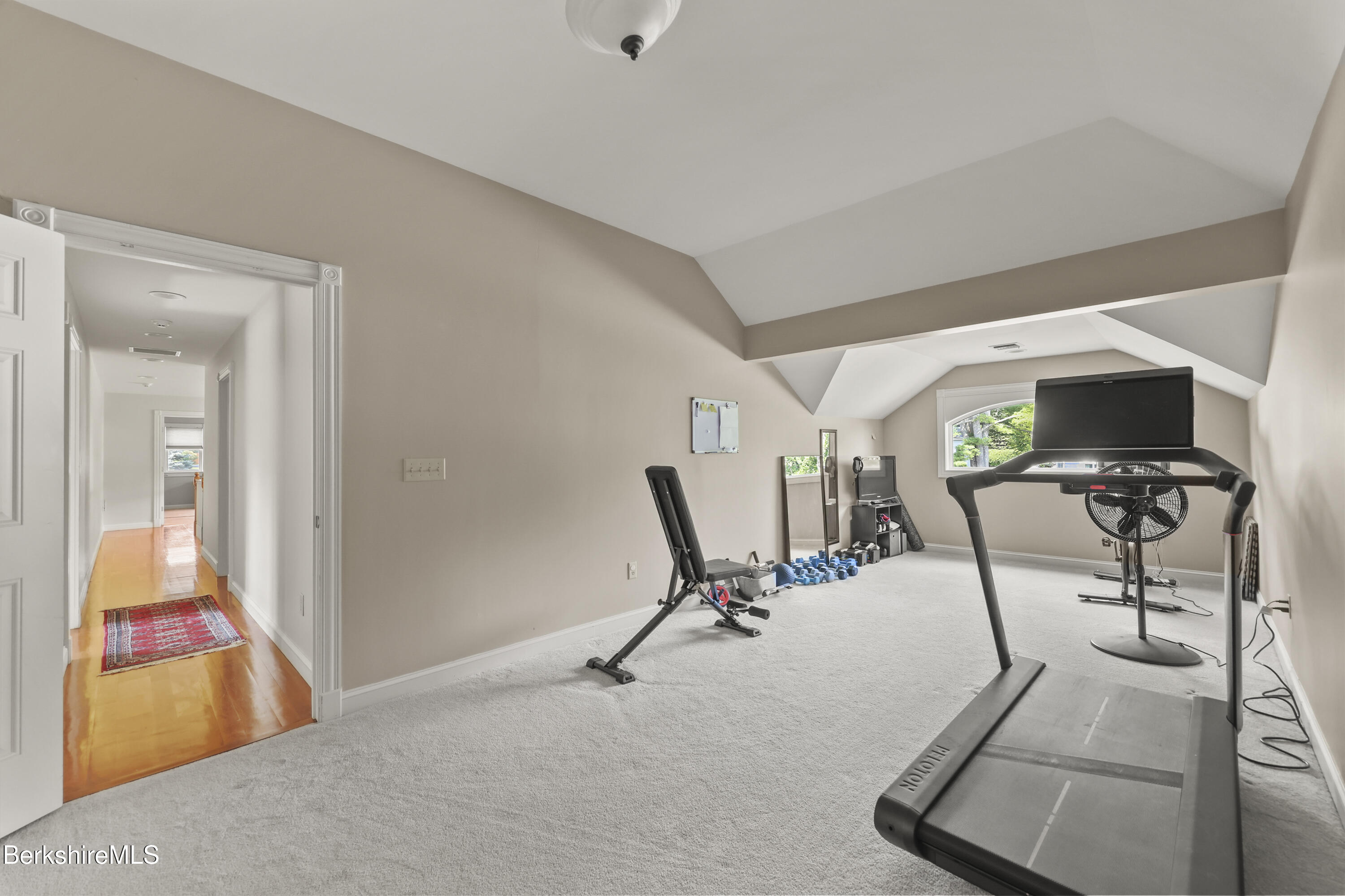 35 Meadow Ridge Drive Pittsfield, MA 01201 - Photo 62 of 81 Flex Space