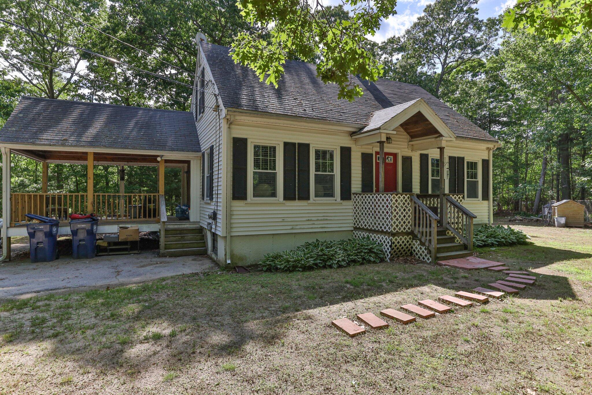 59 Grove Street Foxborough, MA 02035 - Photo 1 of 30 4-web-or-mls-59-s-grove-st
