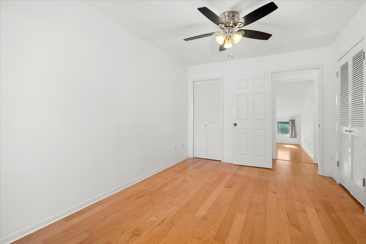 2104 Cullen Avenue, Unit 7204 Austin, TX 78757 - Photo 20 of 40 a view of an empty room