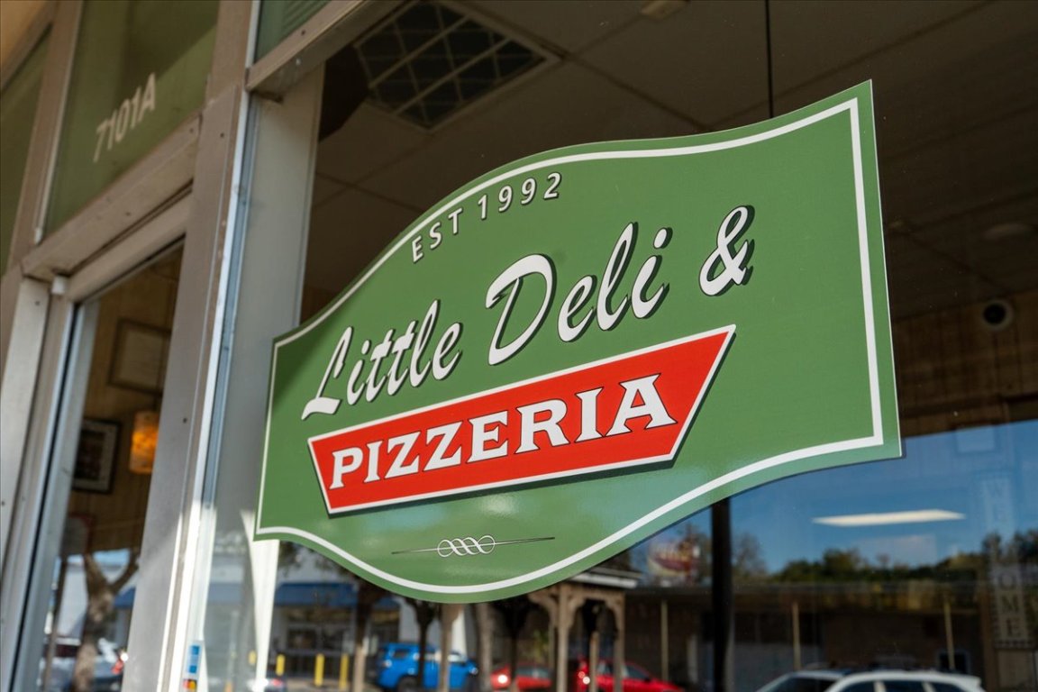 2104 Cullen Avenue, Unit 7204 Austin, TX 78757 - Photo 34 of 40 Little Deli known for its amazing pizza is in the neighborhood