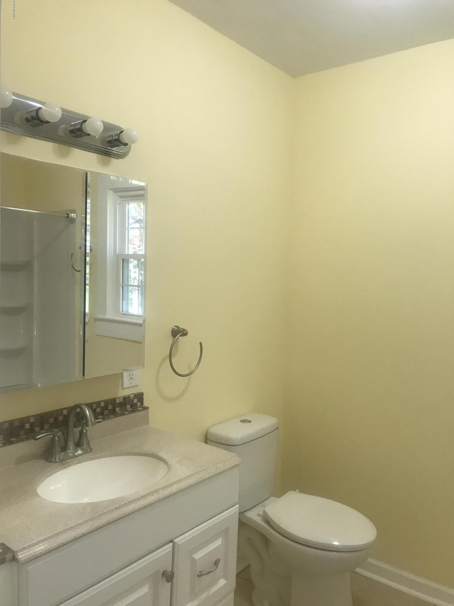 203 Willow Road Clinton, NC 28328 - Photo 14 of 25 IMG_1084