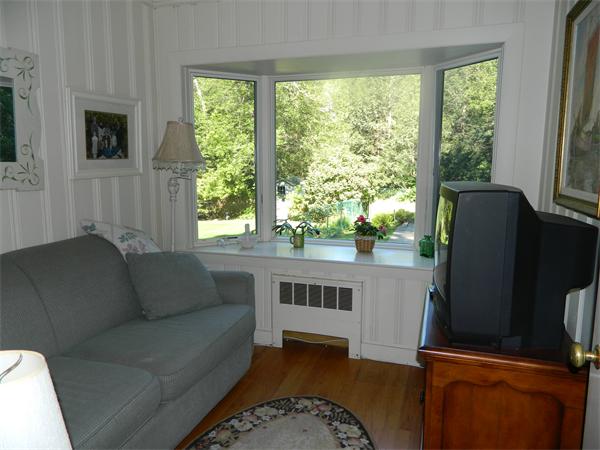 16 Green Lane Lexington, MA 02421 - Photo 12 of 21 Gallery Image 12
