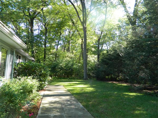 16 Green Lane Lexington, MA 02421 - Photo 2 of 21 Gallery Image 2