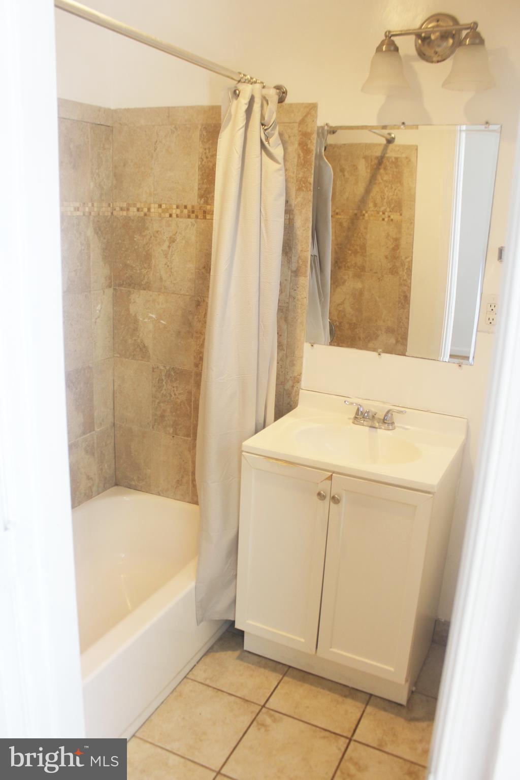 631 Raleigh Place Southeast Washington, DC 20032 - Photo 8 of 14 Gallery Image 8