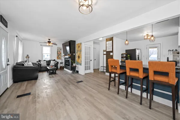 $369,900 | 7 2nd Avenue, New Castle, DE 19720