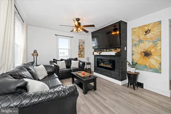 $369,900 | 7 2nd Avenue, New Castle, DE 19720