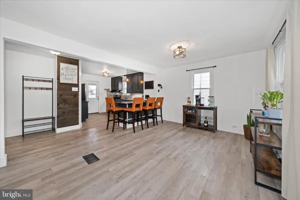 $369,900 | 7 2nd Avenue, New Castle, DE 19720