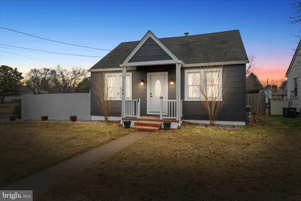 $369,900 | 7 2nd Avenue, New Castle, DE 19720