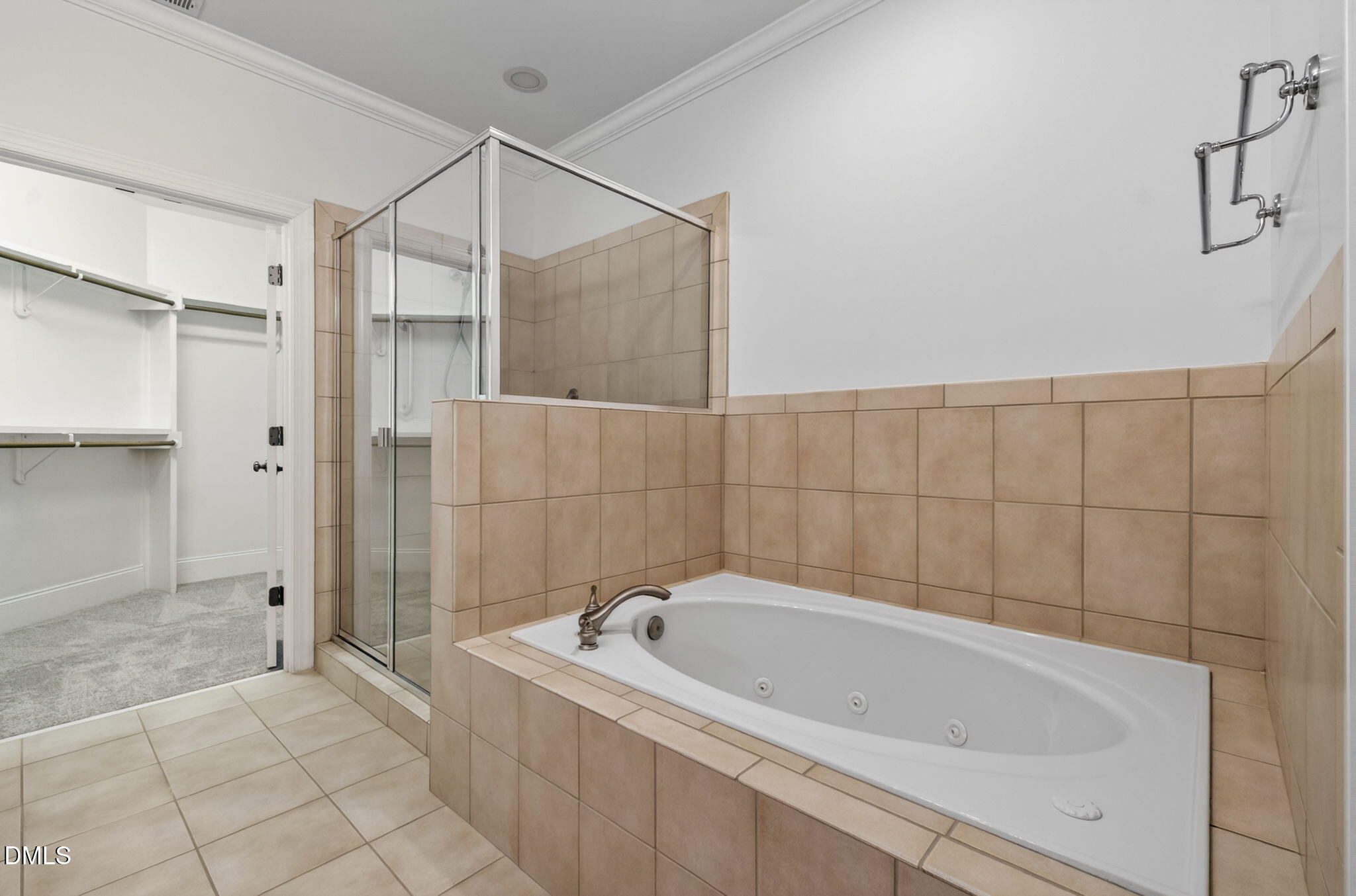 812 Running Brook Trail Raleigh, NC 27609 - Photo 43 of 52 Soaking tub with jets.