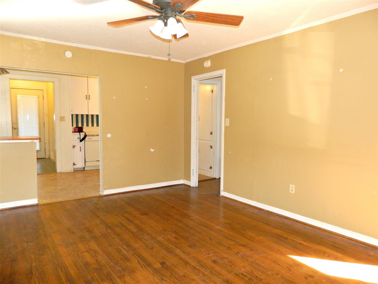 500 Grovemont Road Raleigh, NC 27603 - Photo 4 of 18 Living Room