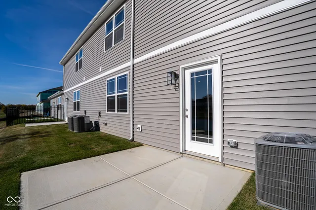 $2,300 | 6275 Wasco Drive, Whitestown, IN 46075