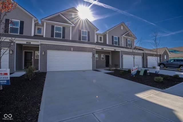 $2,300 | 6275 Wasco Drive, Whitestown, IN 46075