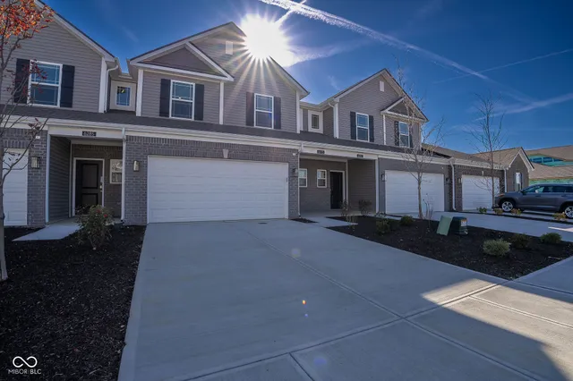 $2,300 | 6275 Wasco Drive, Whitestown, IN 46075