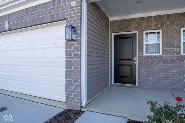 $2,300 | 6275 Wasco Drive, Whitestown, IN 46075