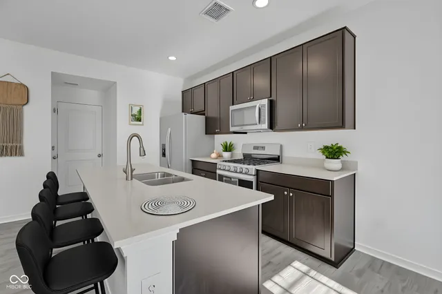 $2,300 | 6275 Wasco Drive, Whitestown, IN 46075