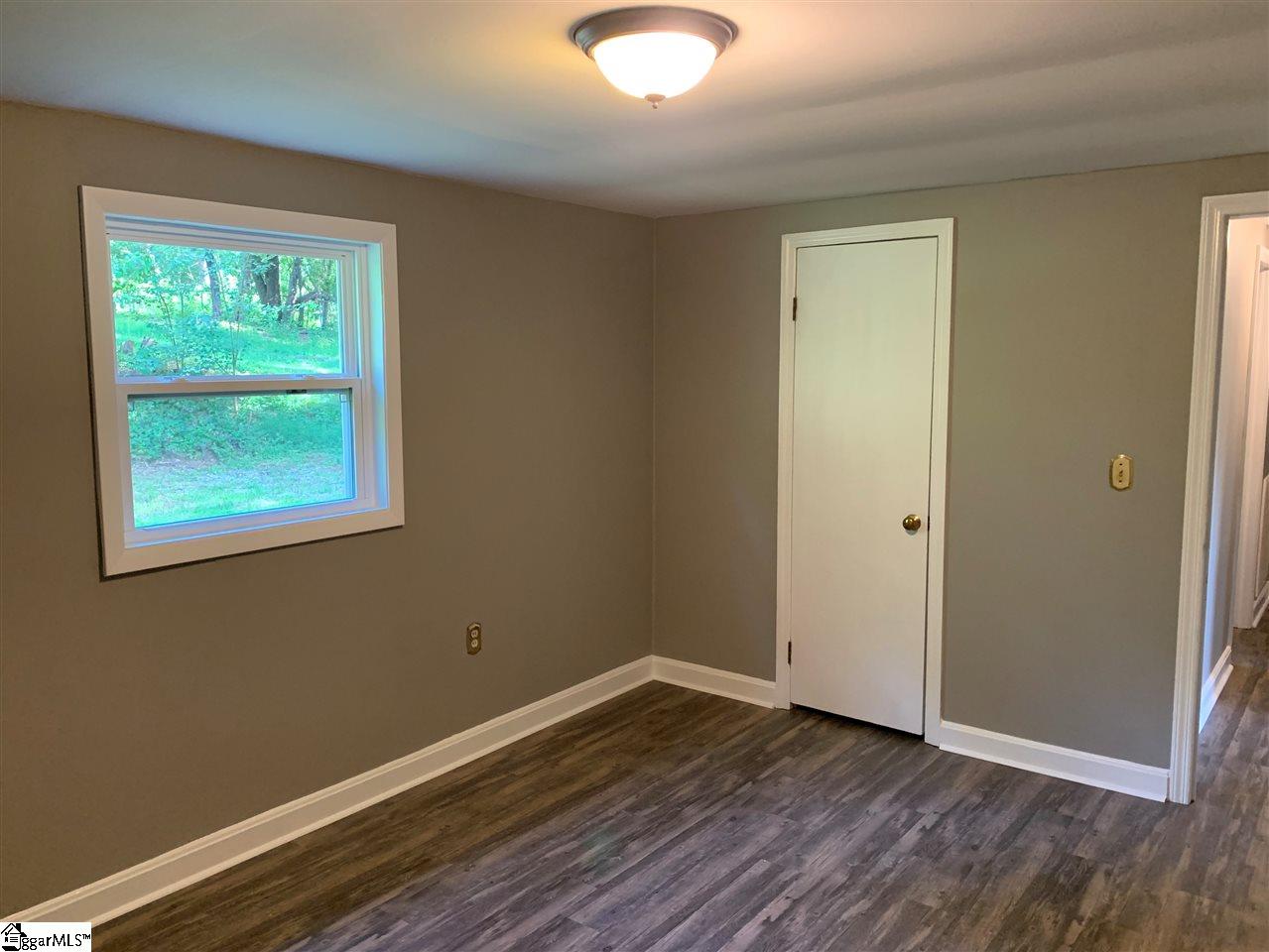 113 Welborn Road Pickens, SC 29671 - Photo 18 of 34
