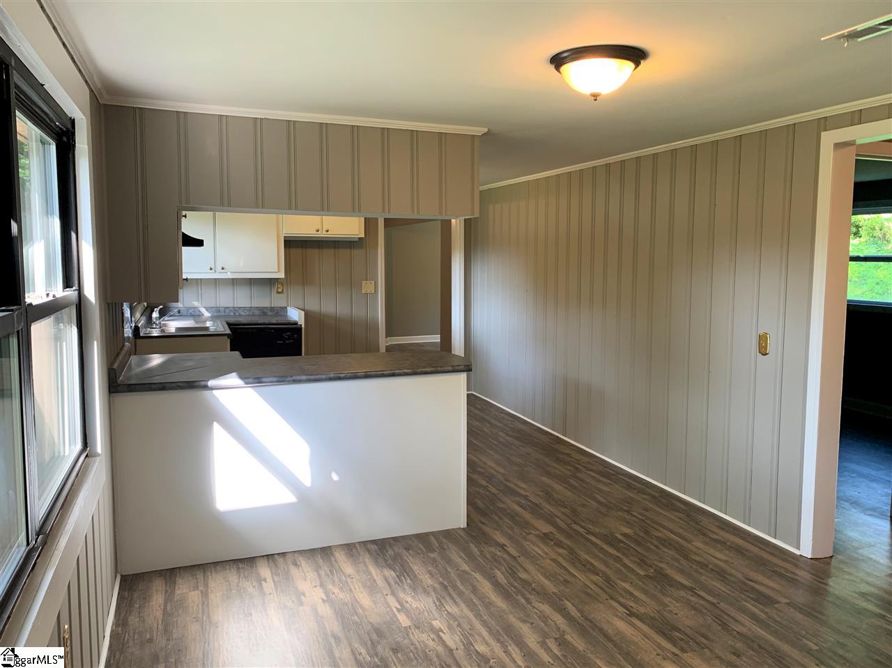 113 Welborn Road Pickens, SC 29671 - Photo 7 of 34