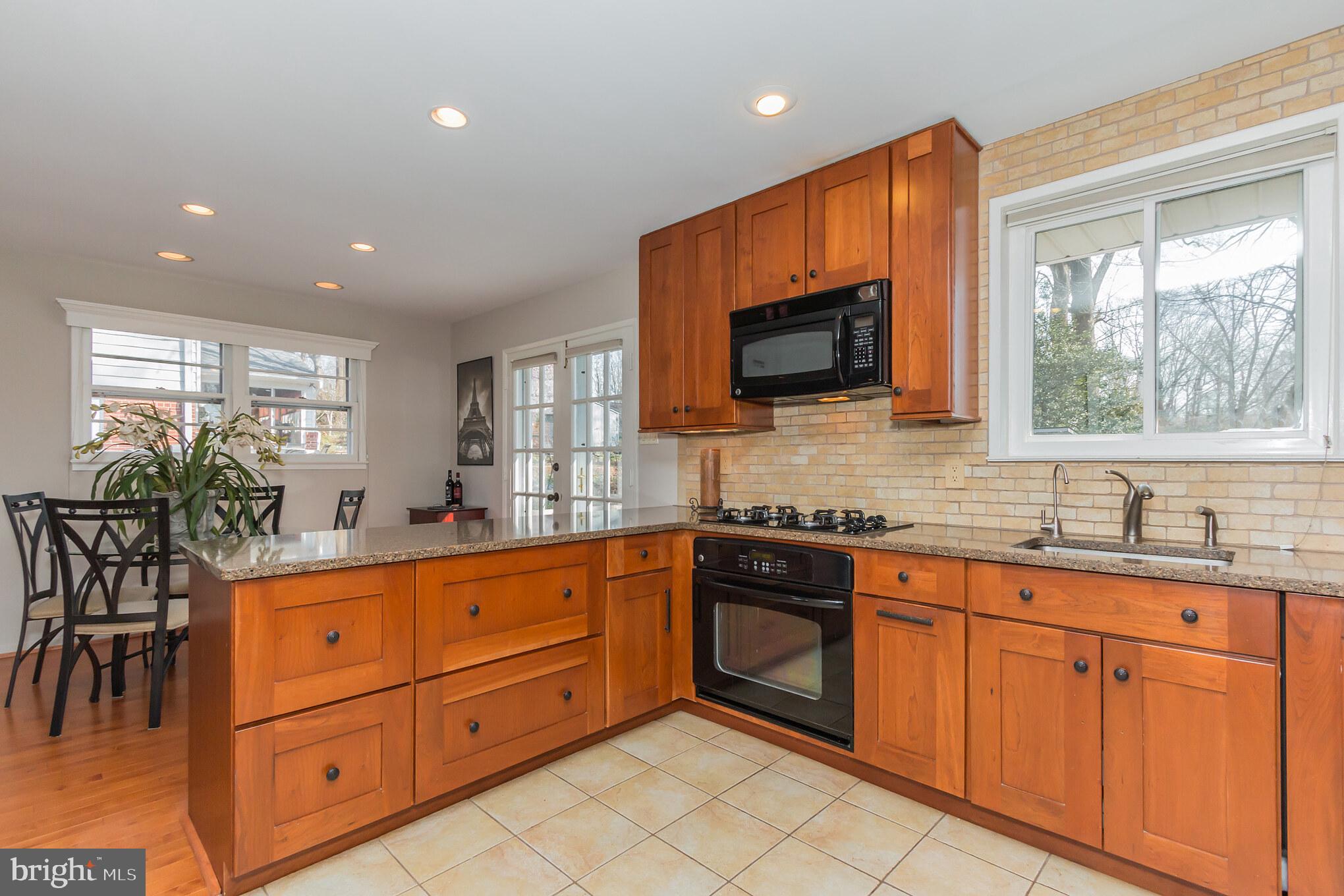 5339 Ravensworth Road Springfield, VA 22151 - Photo 11 of 28