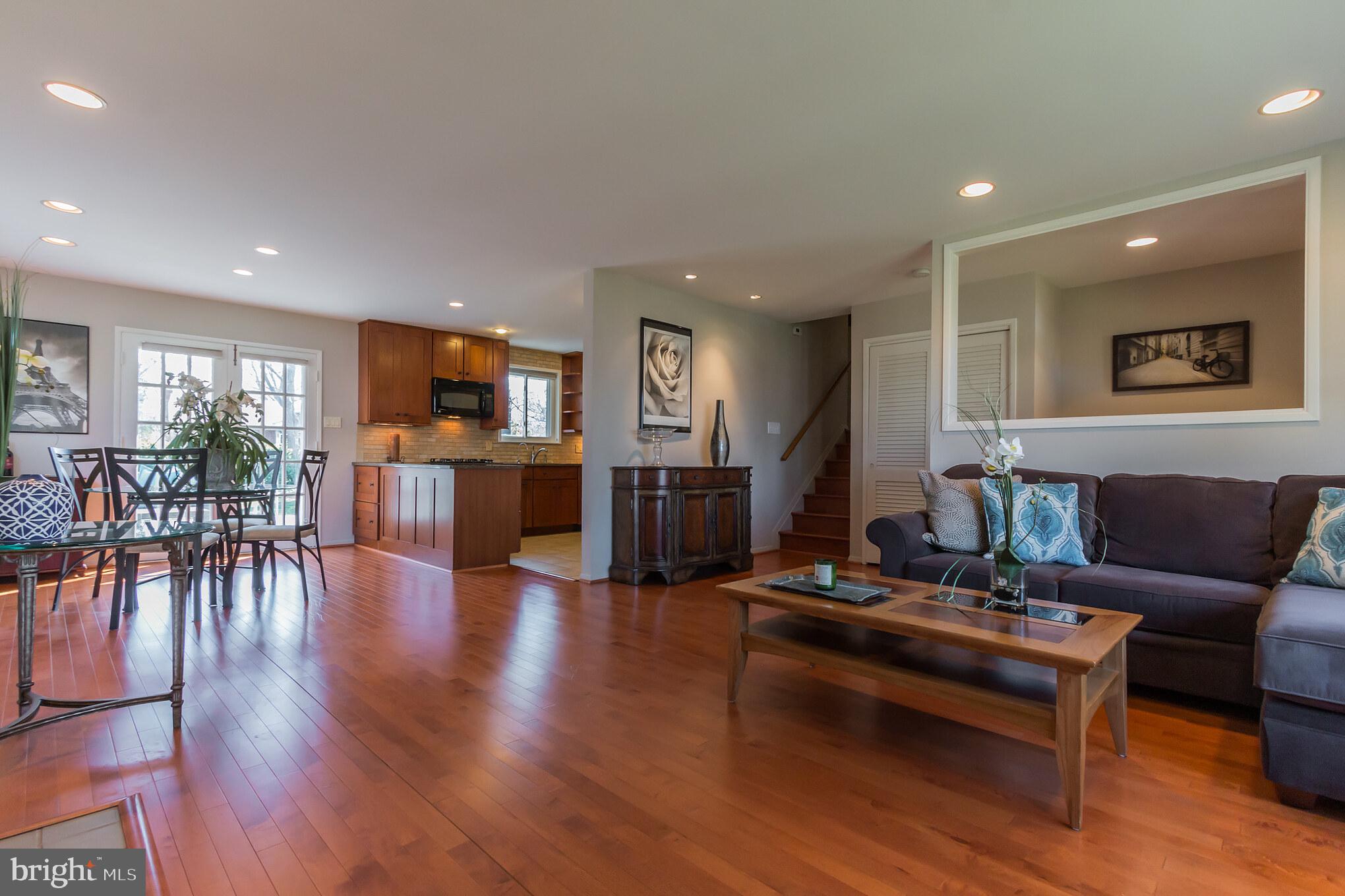 5339 Ravensworth Road Springfield, VA 22151 - Photo 7 of 28