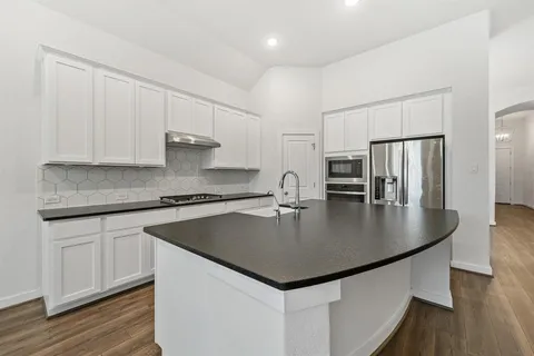 $419,000 | 22600 Fountaingrass Lane, Lago Vista, TX 78645