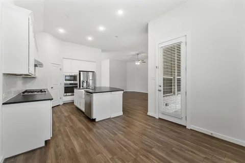 $419,000 | 22600 Fountaingrass Lane, Lago Vista, TX 78645