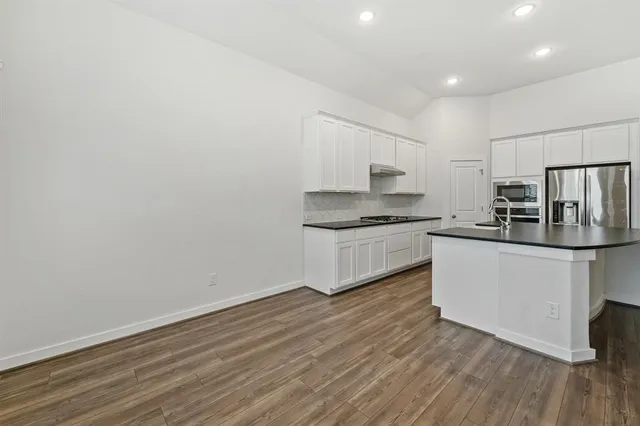 $419,000 | 22600 Fountaingrass Lane, Lago Vista, TX 78645