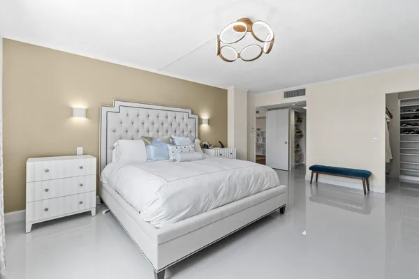 $6,000 | 3450 South Ocean Boulevard, Unit 5150, Palm Beach, FL 33480