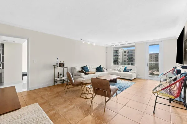 $6,000 | 3450 South Ocean Boulevard, Unit 5150, Palm Beach, FL 33480