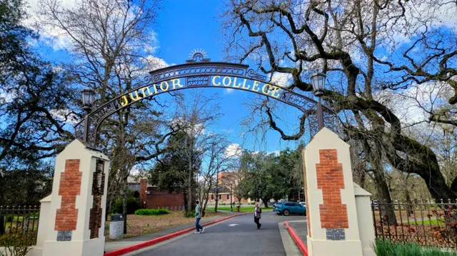 $739,000 | 730 Lewis Road, Santa Rosa, CA 95404