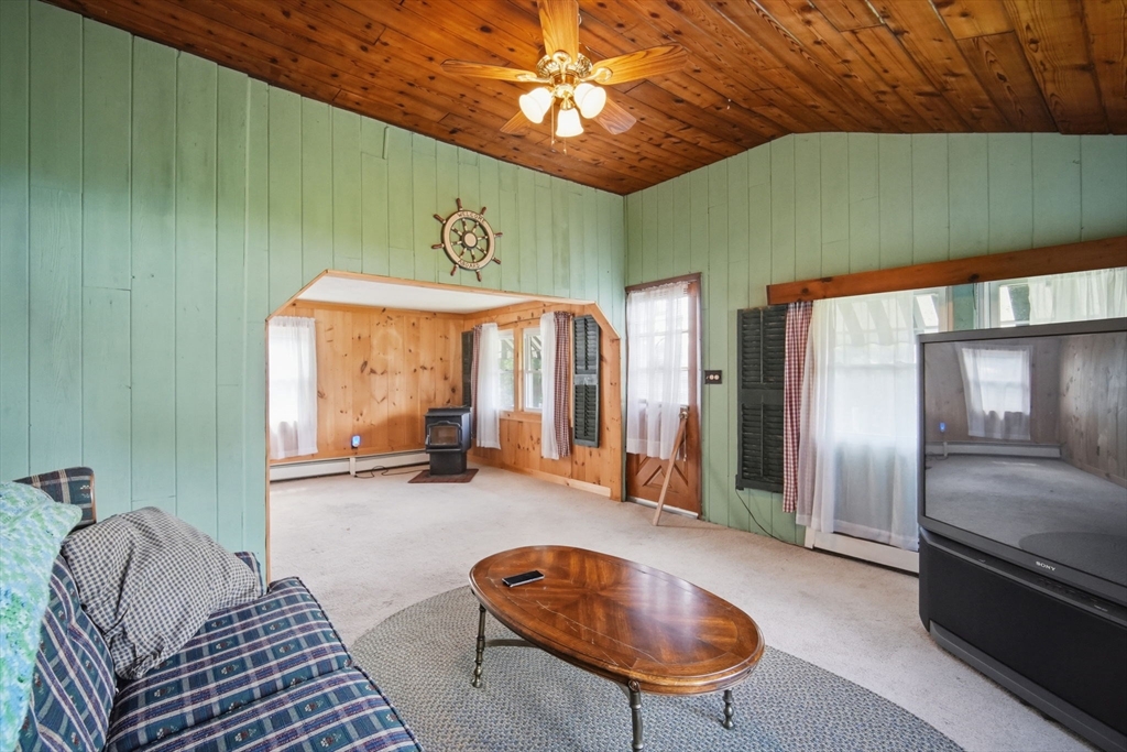 83 Union Road Wales, MA 01081 - Photo 7 of 35 Gallery Image 7