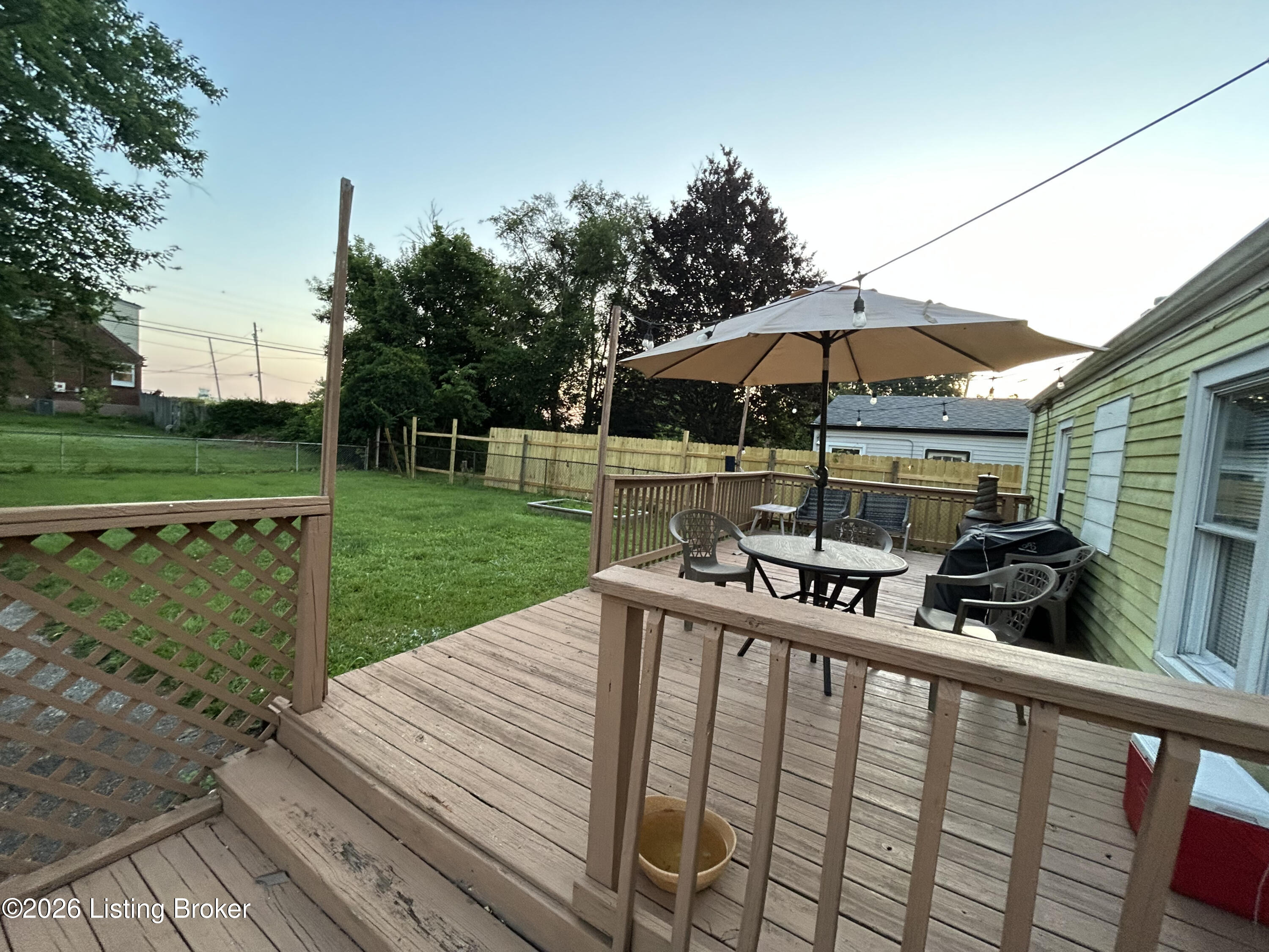 2725 Alanmede Road Louisville, KY 40205 - Photo 15 of 15 Back Yard and Deck