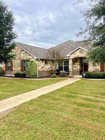 $2,300 | 220 Derek Lane, Jarrell, TX 76537