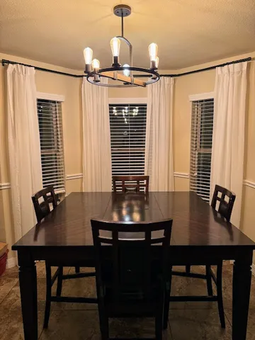 $2,300 | 220 Derek Lane, Jarrell, TX 76537