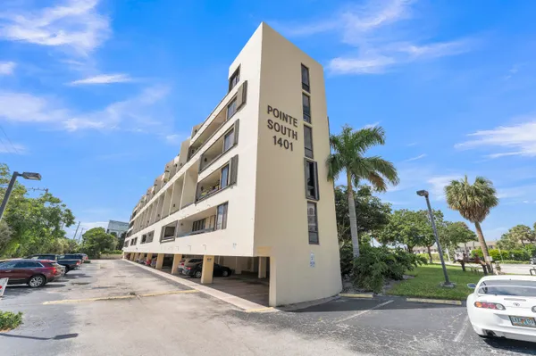 $2,250 | 1401 South Federal Highway, Unit 218, Boca Raton, FL 33432
