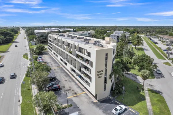 $2,250 | 1401 South Federal Highway, Unit 218, Boca Raton, FL 33432