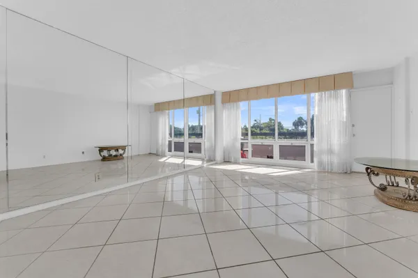 $2,250 | 1401 South Federal Highway, Unit 218, Boca Raton, FL 33432