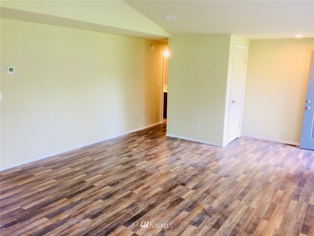 11537 School Land Road Southwest Rochester, WA 98579 - Photo 8 of 17
