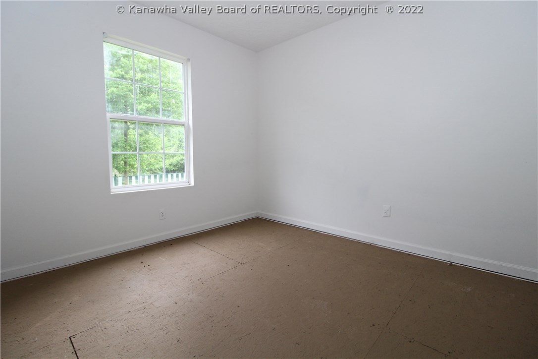 124 Co Rte 60/73 London, WV 25126 - Photo 16 of 21 Gallery Image 16