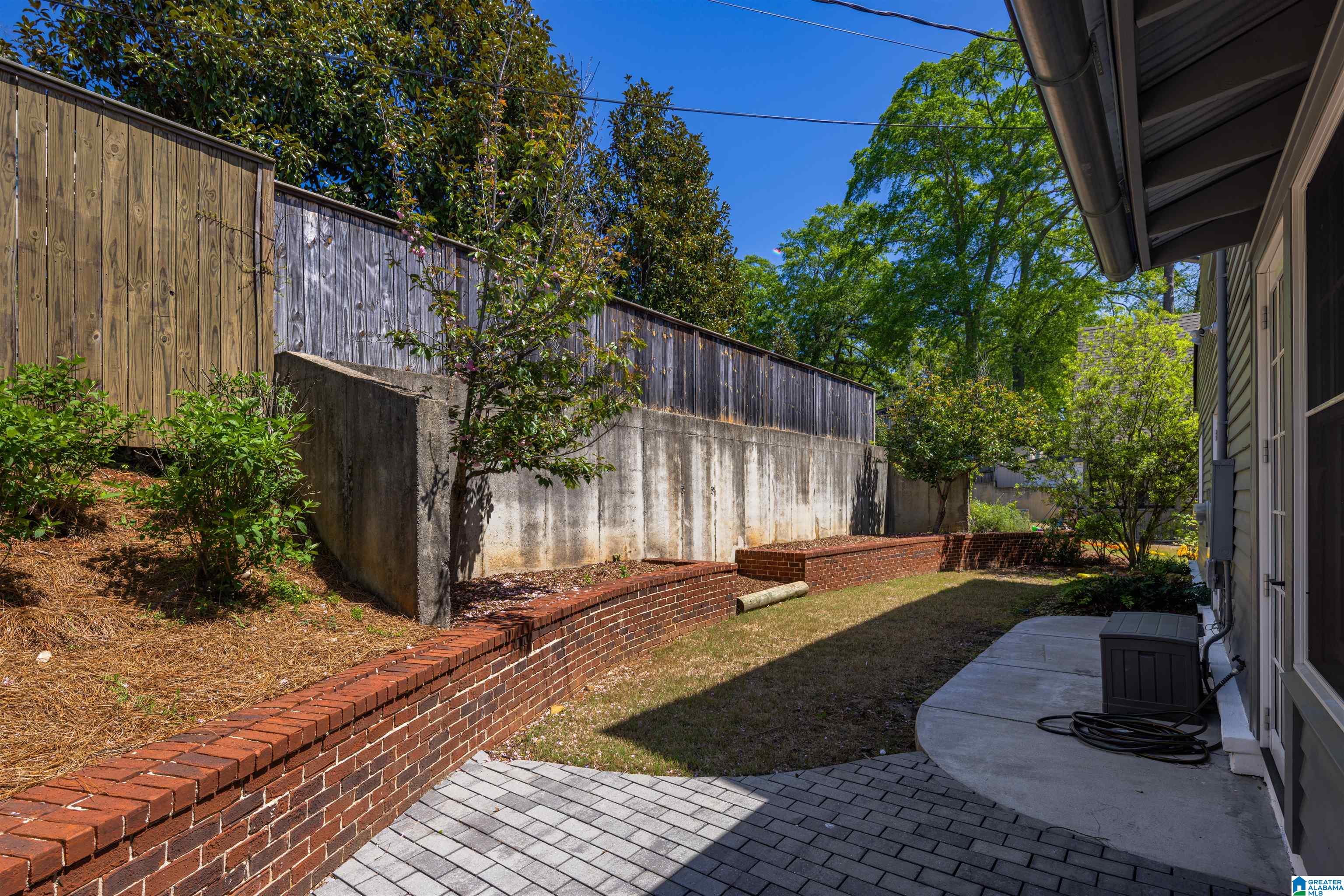 1106 Irving Road Birmingham, AL 35209 - Photo 45 of 52