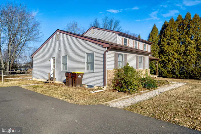 $637,000 | 2166 Wayne Drive, Jamison, PA 18929